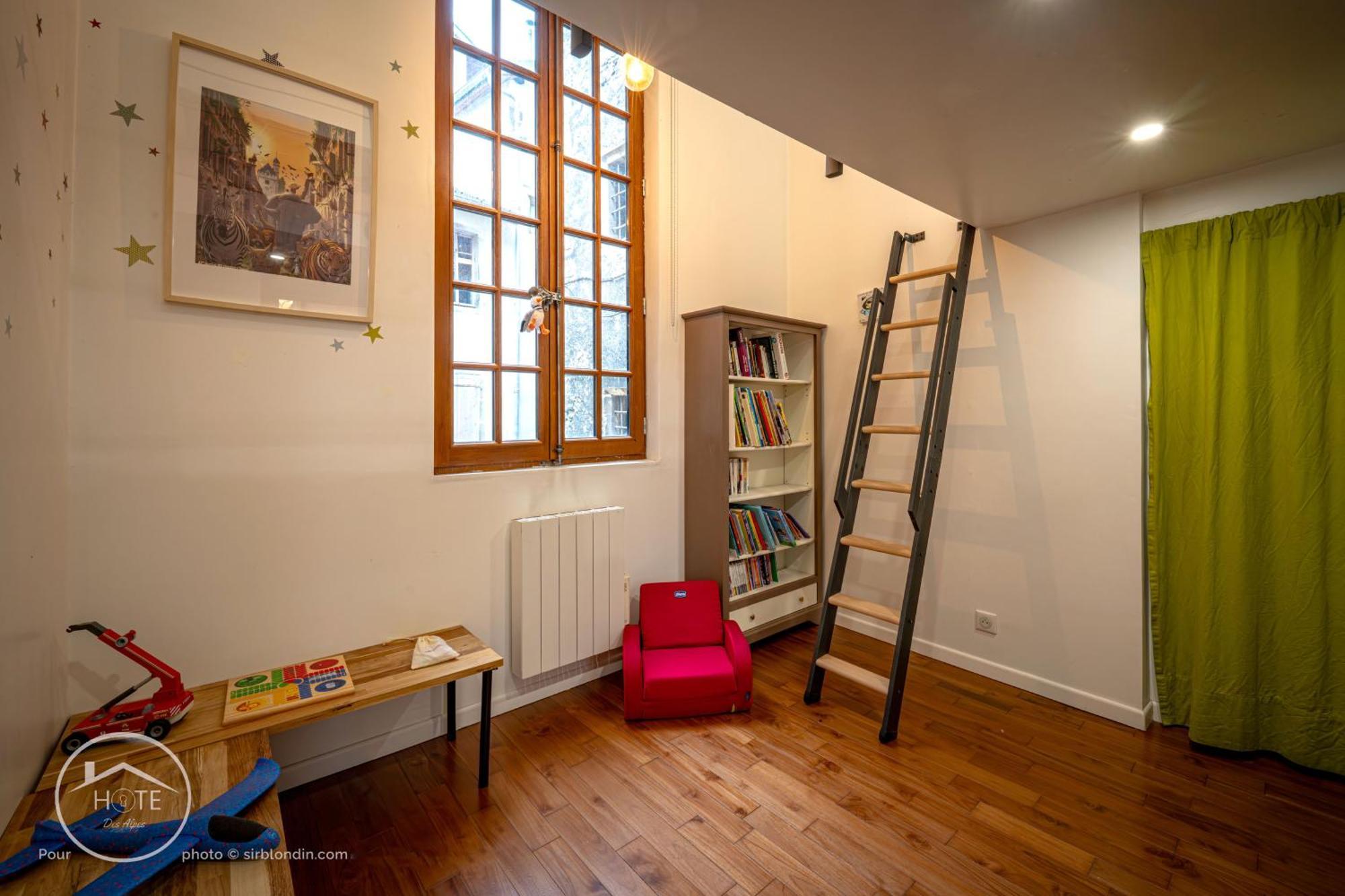 L'Ecrin De Chambery, Coeur De Centre Ville, Calme Et Espace Luaran gambar